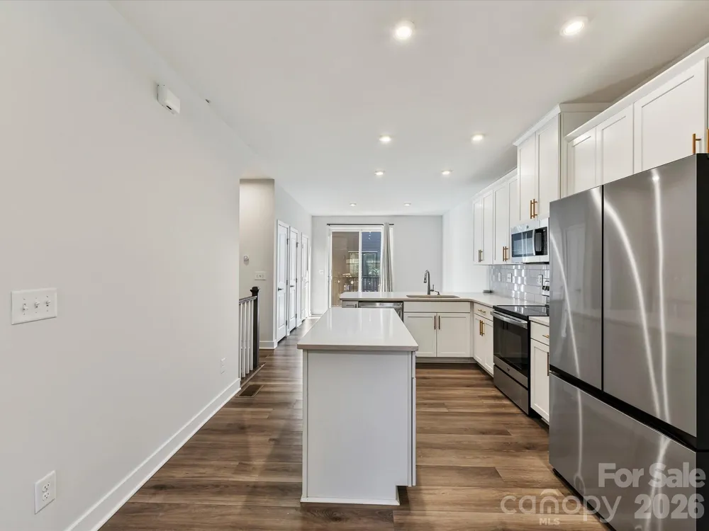 324 Yorkshire Drive Charlotte, NC 28217