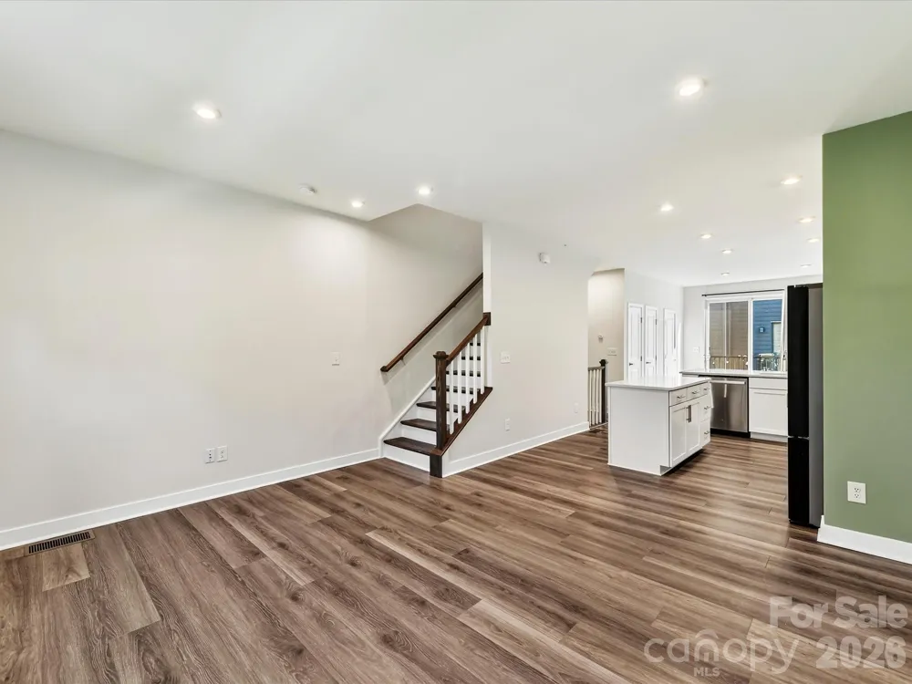 324 Yorkshire Drive Charlotte, NC 28217