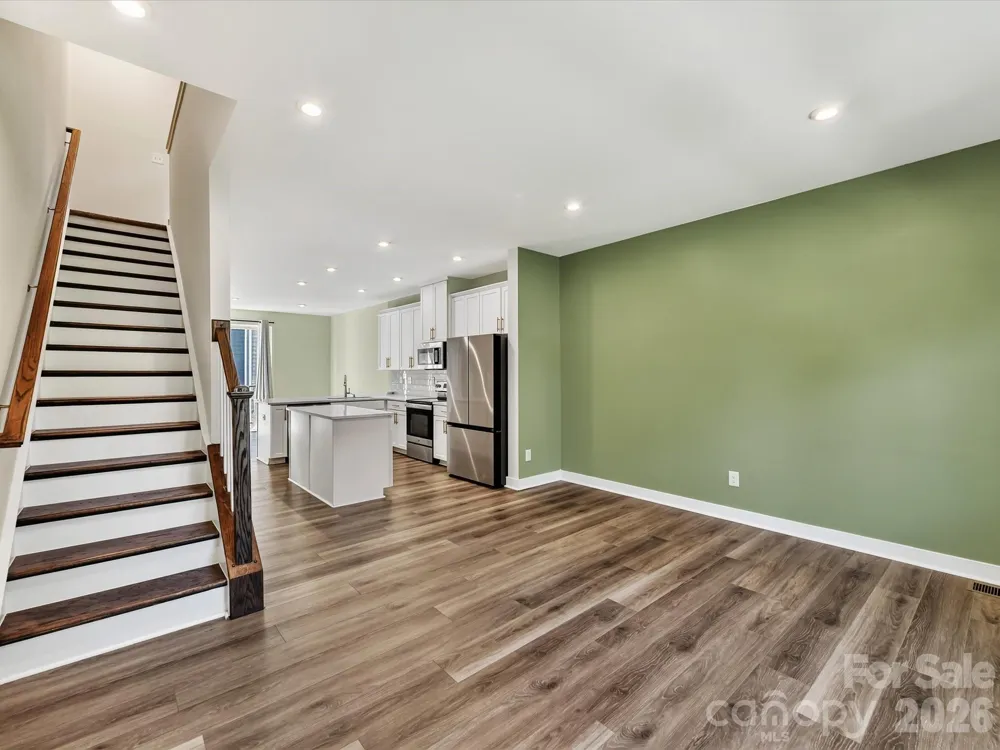 324 Yorkshire Drive Charlotte, NC 28217