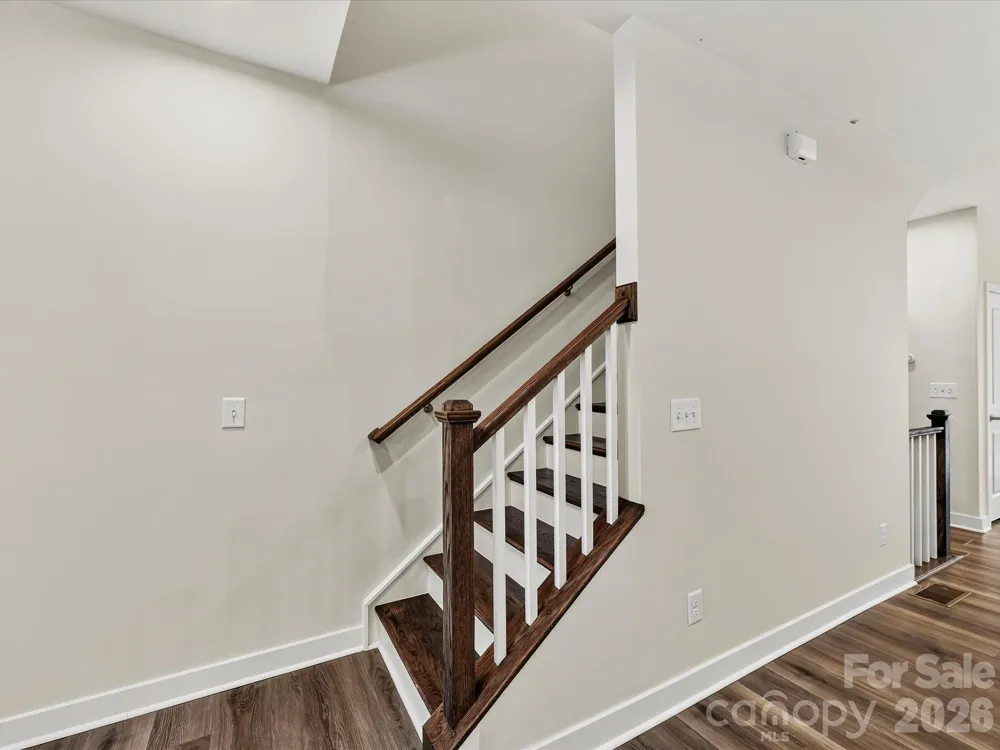 324 Yorkshire Drive Charlotte, NC 28217
