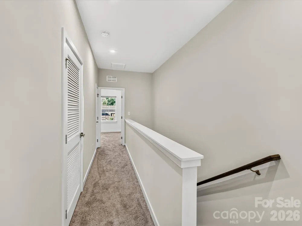 324 Yorkshire Drive Charlotte, NC 28217
