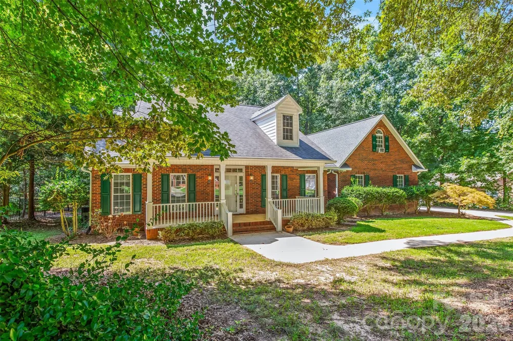 6756 Hawks Nest Lane Stanley, NC 28164