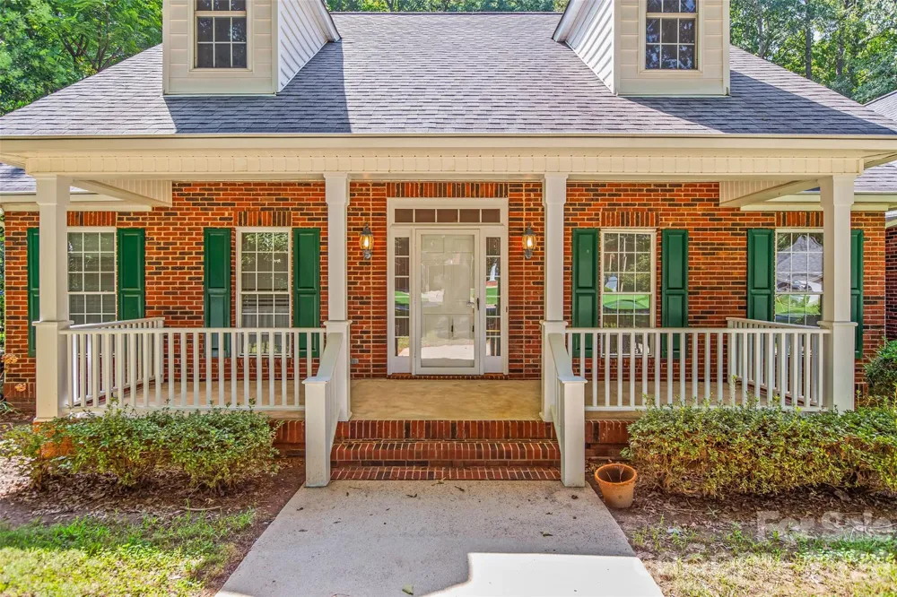 6756 Hawks Nest Lane Stanley, NC 28164