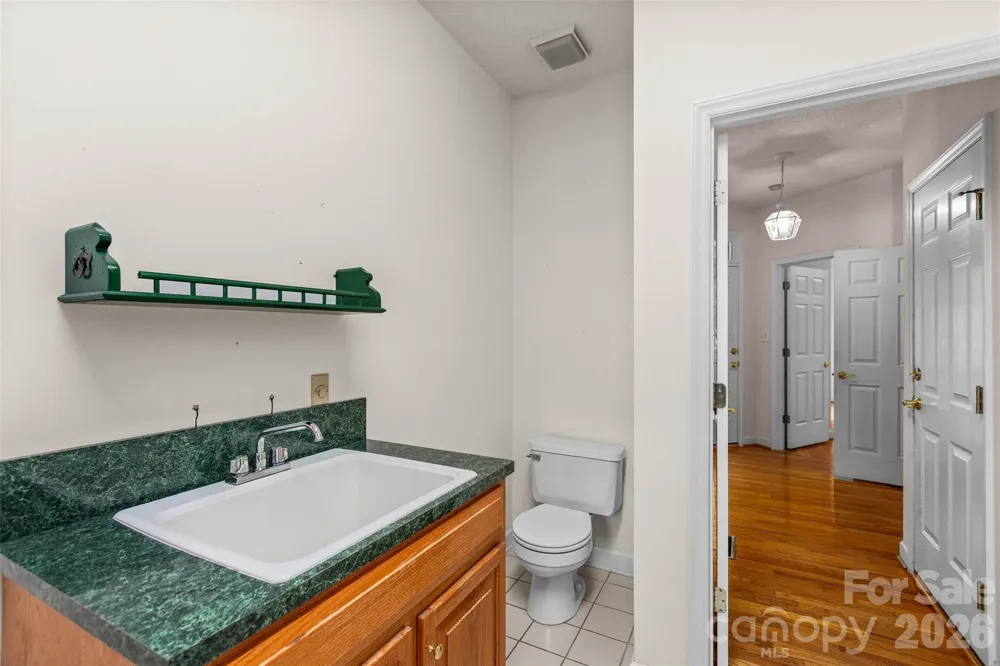 6756 Hawks Nest Lane Stanley, NC 28164