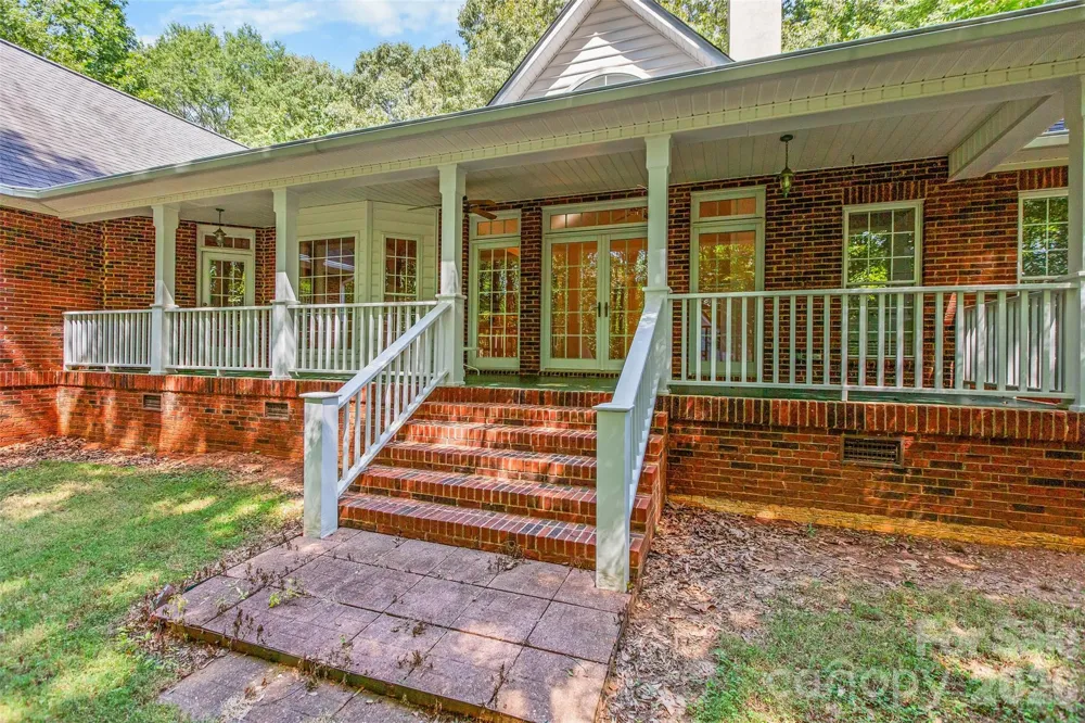 6756 Hawks Nest Lane Stanley, NC 28164