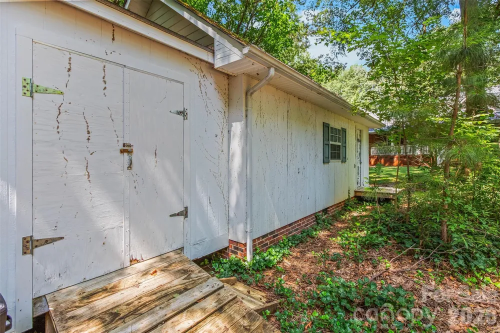 6756 Hawks Nest Lane Stanley, NC 28164