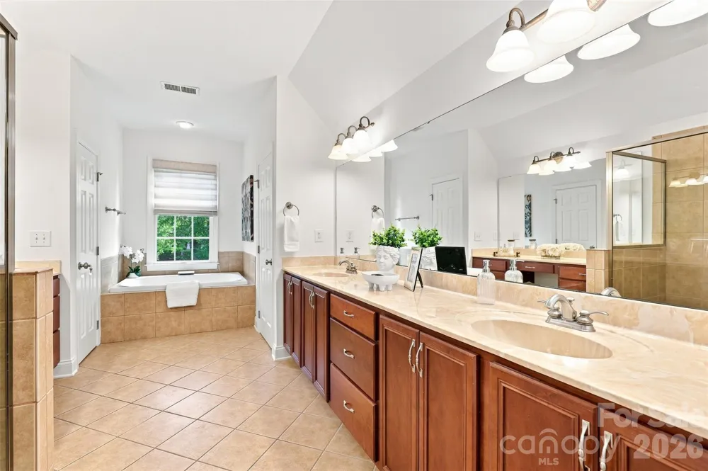 3013 Groves Edge Lane Waxhaw, NC 28173