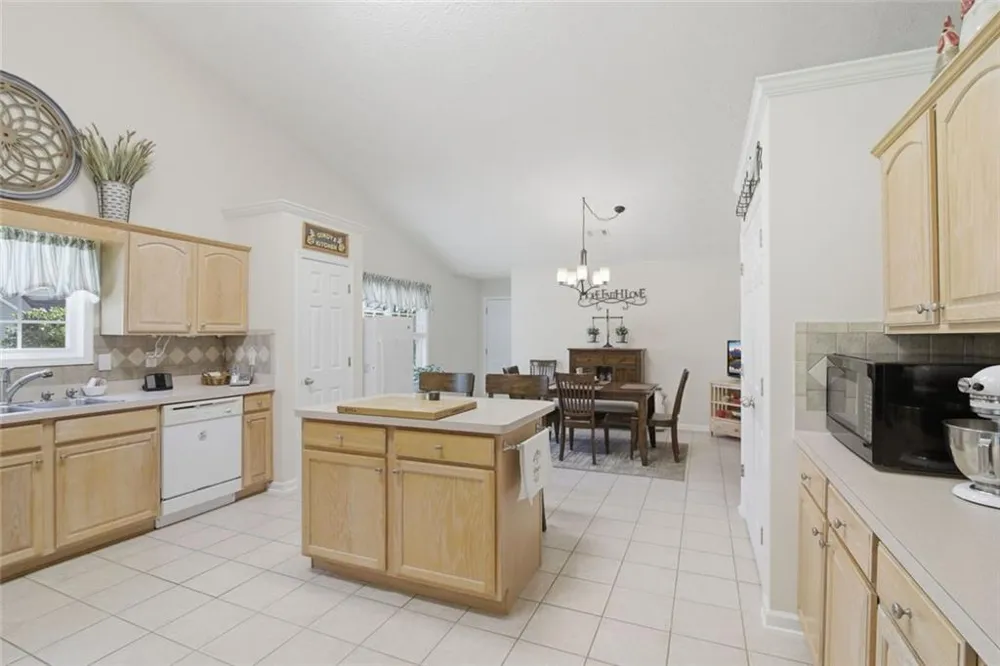1408 Hidden Cove Loganville, GA 30052