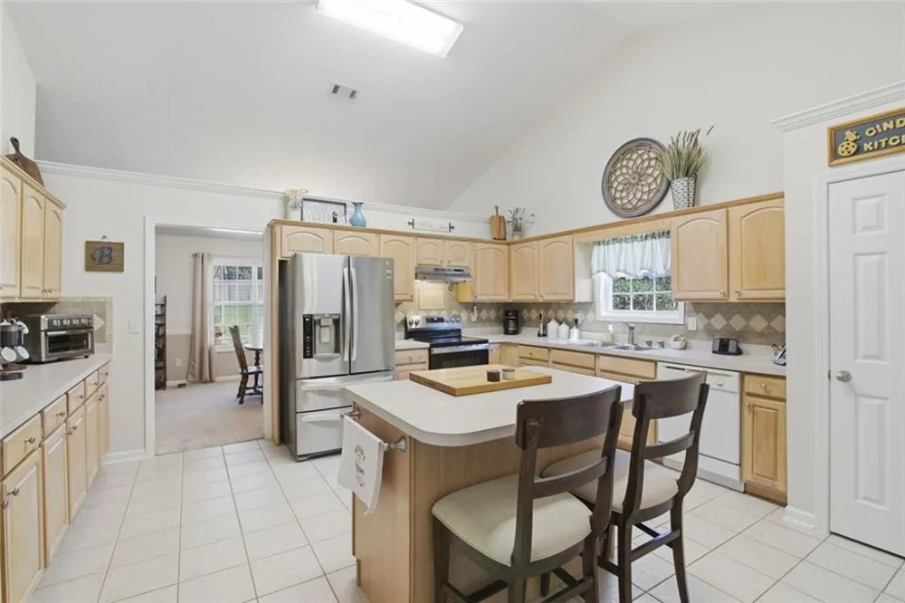 1408 Hidden Cove Loganville, GA 30052