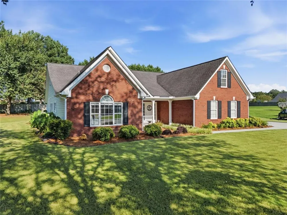 1408 Hidden Cove Loganville, GA 30052