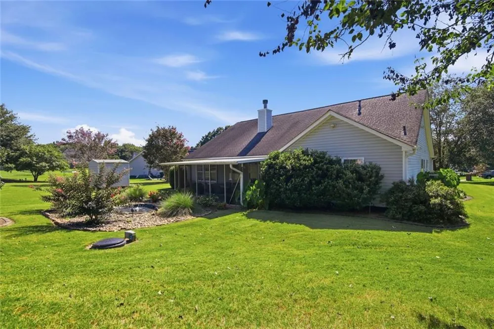 1408 Hidden Cove Loganville, GA 30052