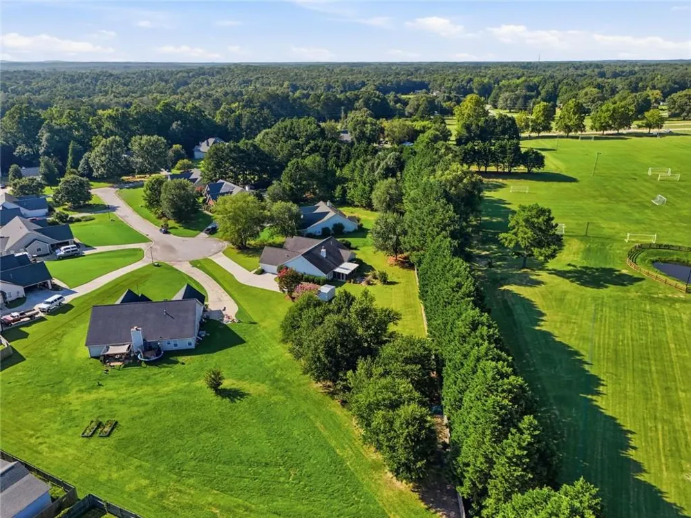 1408 Hidden Cove Loganville, GA 30052