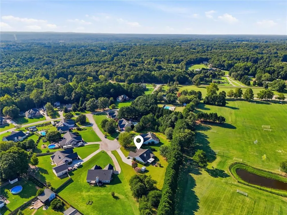1408 Hidden Cove Loganville, GA 30052