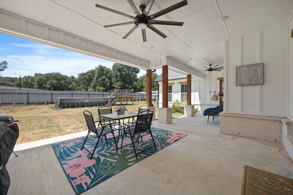 17803 County Road 381 Terrell, TX 75161