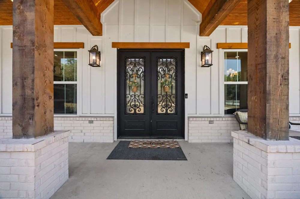 17803 County Road 381 Terrell, TX 75161