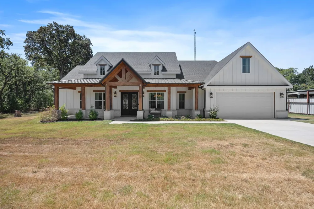 17803 County Road 381 Terrell, TX 75161