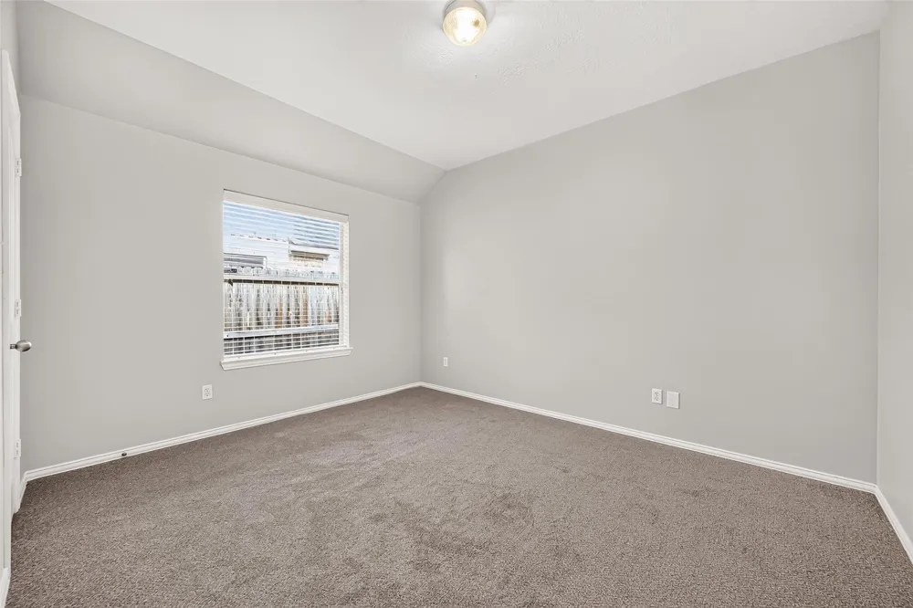11915 Lois Lane Pinehurst, TX 77362