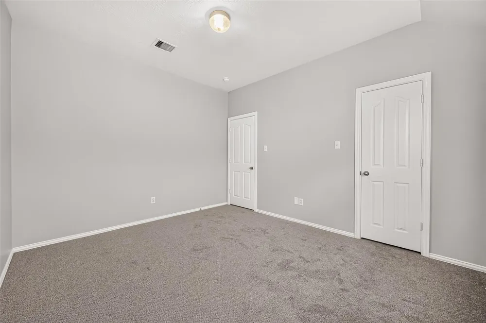 11915 Lois Lane Pinehurst, TX 77362