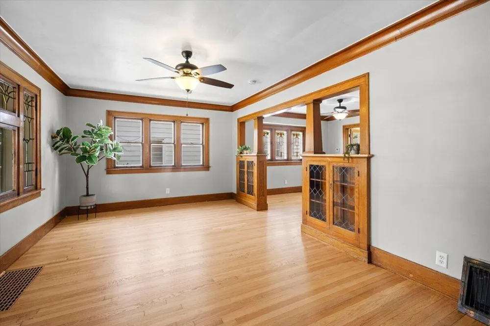 852 Richmond Street NW Grand Rapids, MI 49504