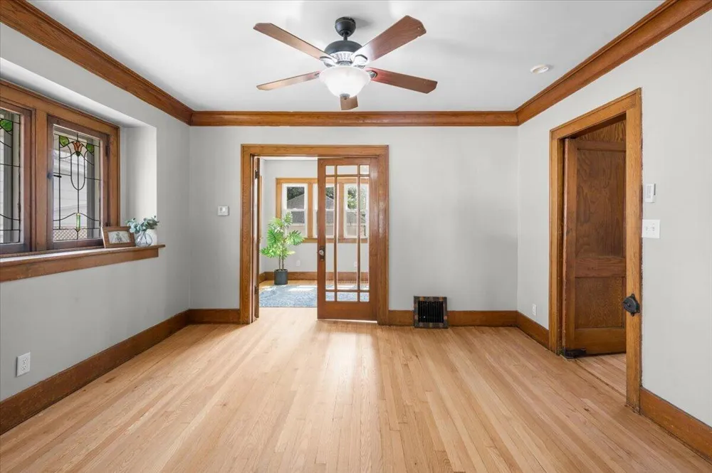 852 Richmond Street NW Grand Rapids, MI 49504
