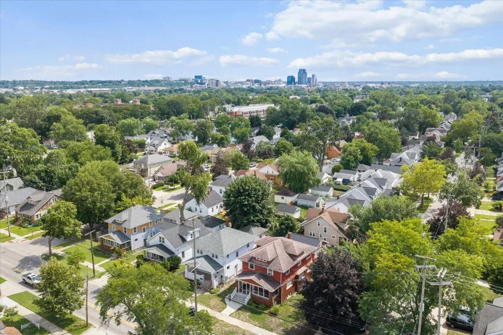 852 Richmond Street NW Grand Rapids, MI 49504