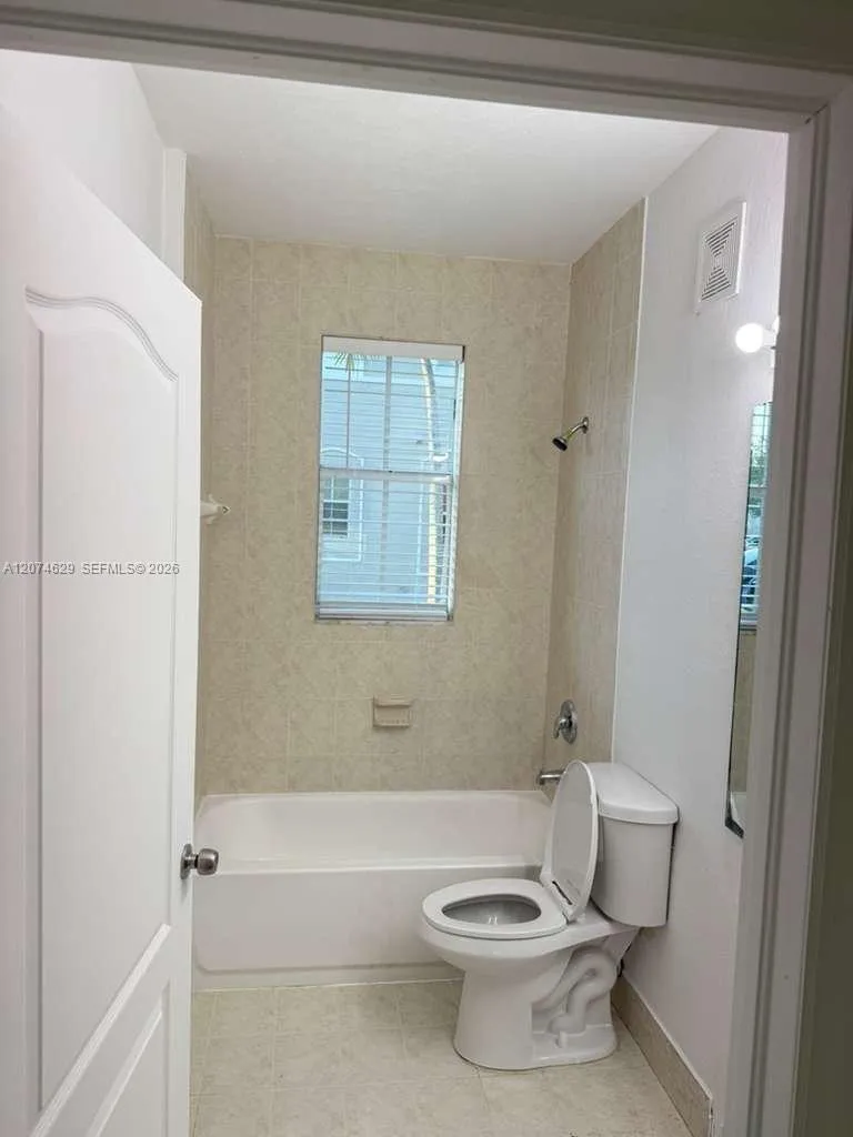 2903 SE 17th Ave #100 Homestead, FL 33035