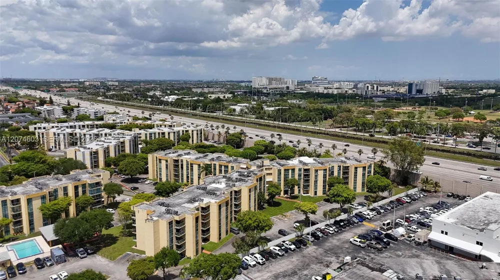 11790 SW 18th St #524-3 Miami, FL 33175