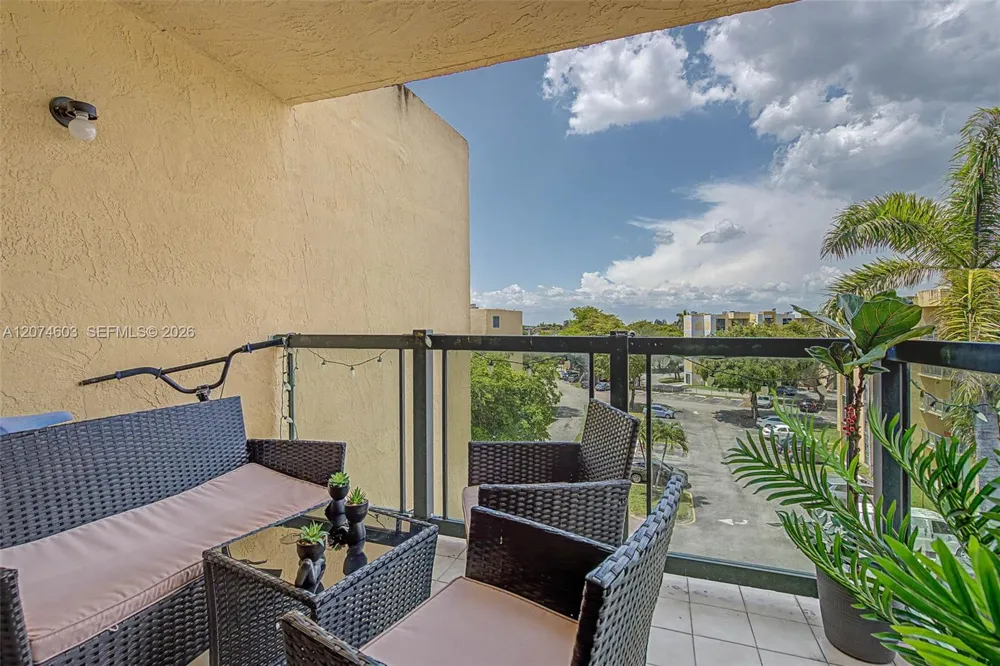 11790 SW 18th St #524-3 Miami, FL 33175