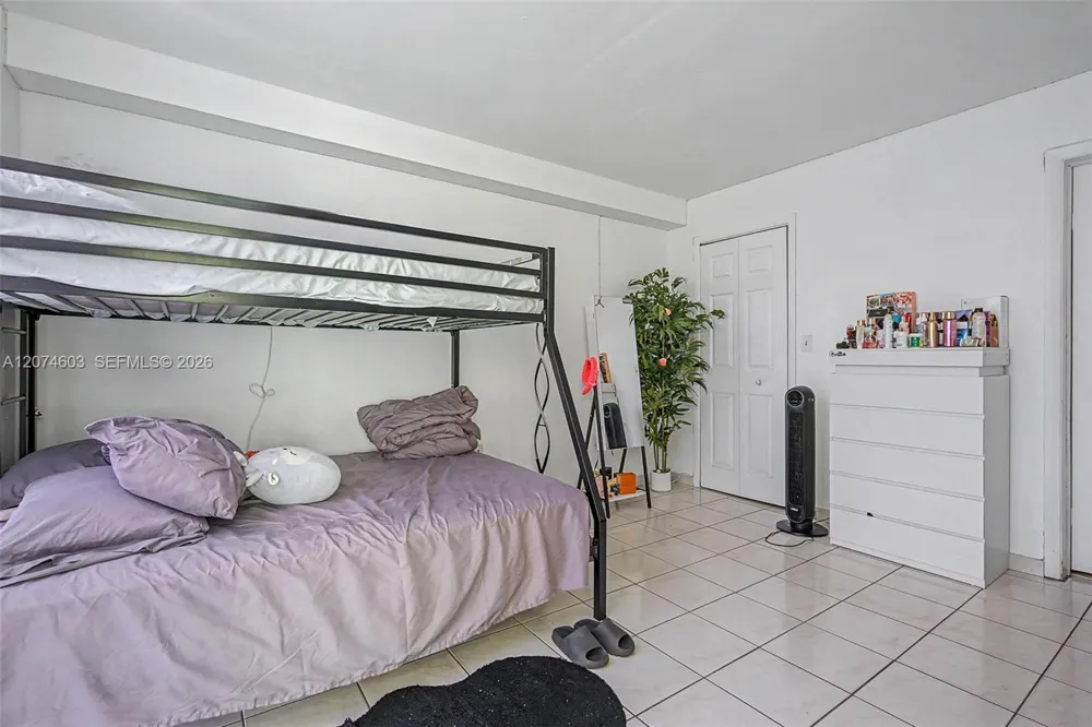 11790 SW 18th St #524-3 Miami, FL 33175