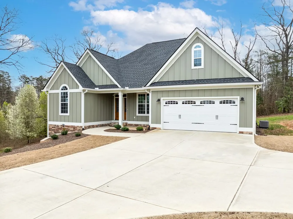49 Caspian Trail Ellijay, GA 30536
