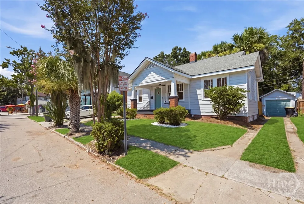 1106 E 40th Street Savannah, GA 31404