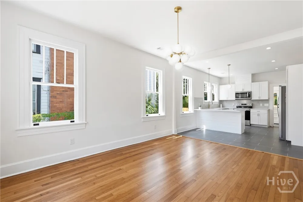 1106 E 40th Street Savannah, GA 31404