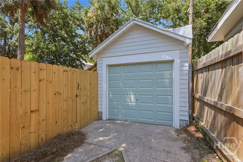 1106 E 40th Street Savannah, GA 31404