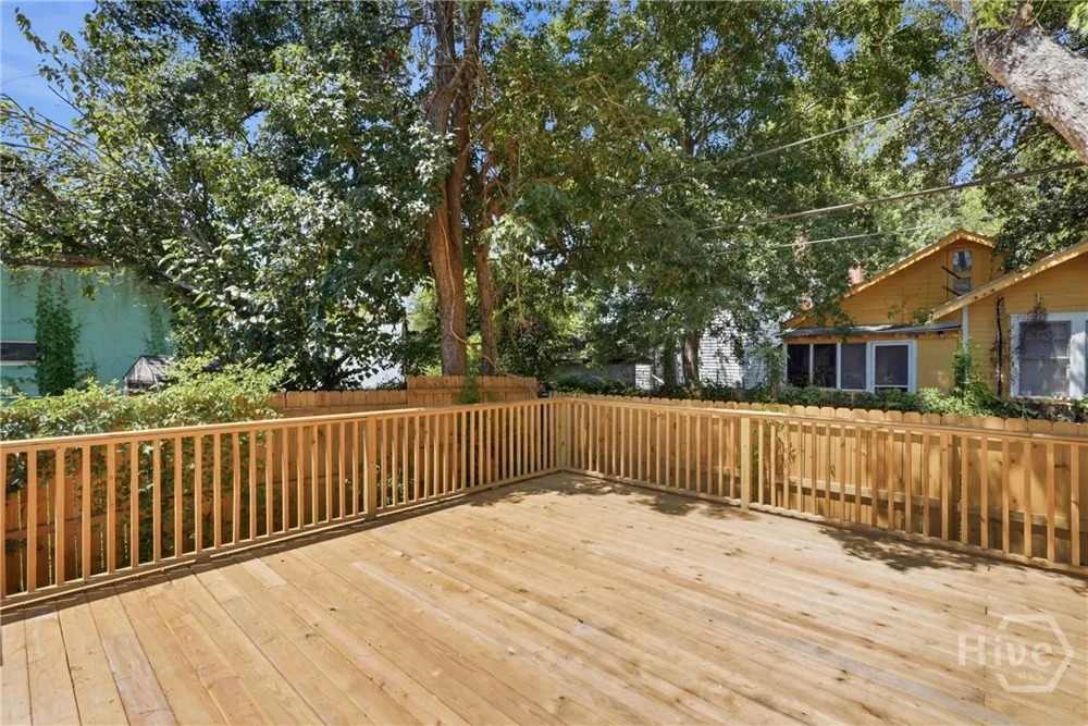1106 E 40th Street Savannah, GA 31404