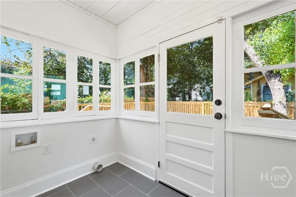1106 E 40th Street Savannah, GA 31404