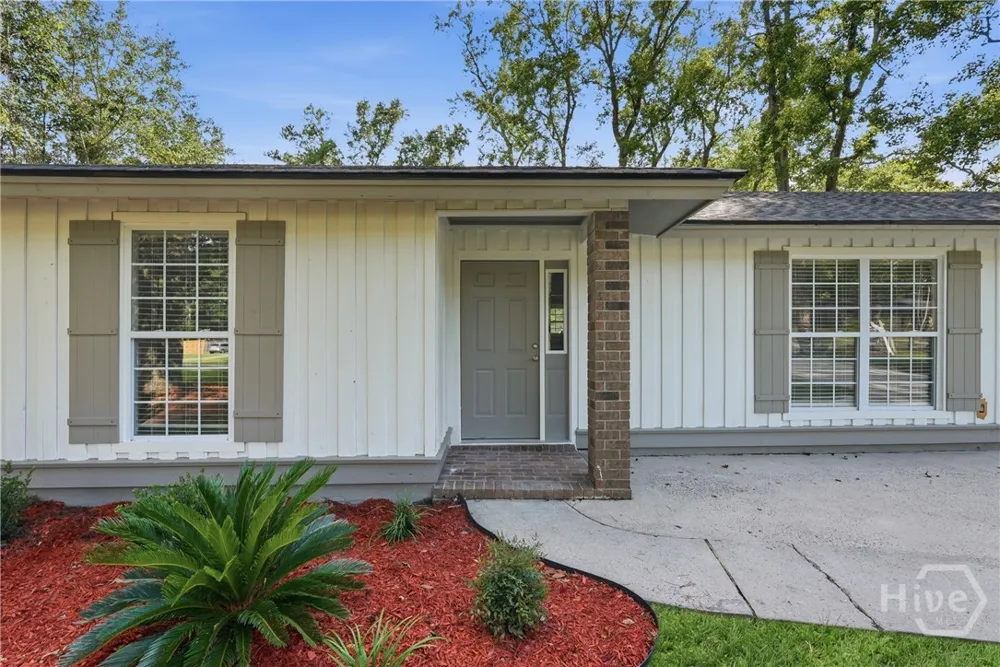 131 Bea Road Richmond Hill, GA 31324