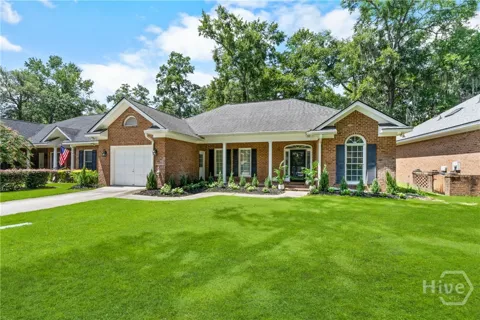 8 Laurel Oak Court
