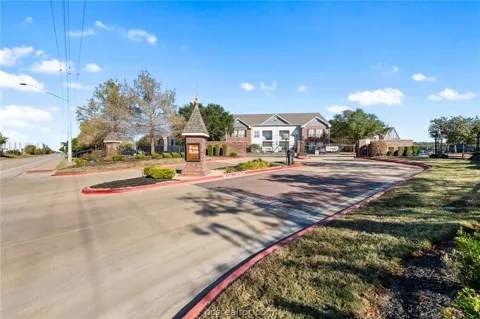 801 Luther Street W #1406