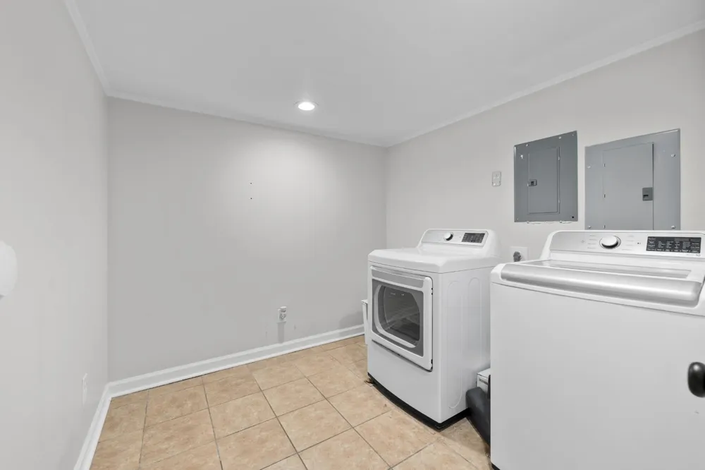 311 AVON RD Memphis, TN 38117