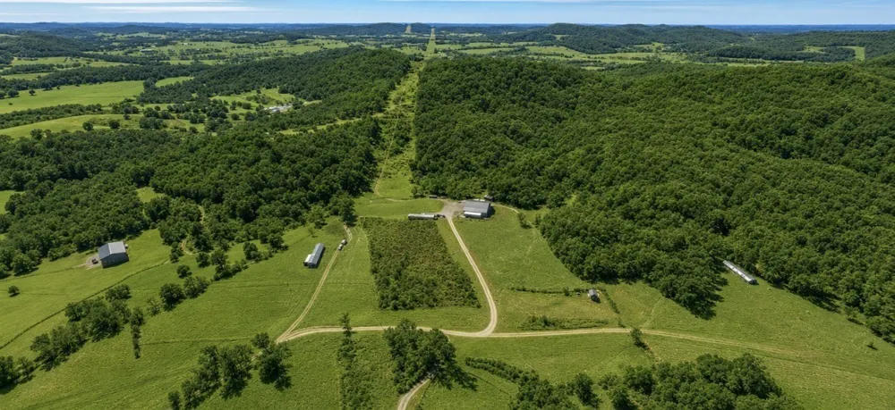 325 Freeman Ln Hartsville, TN 37074