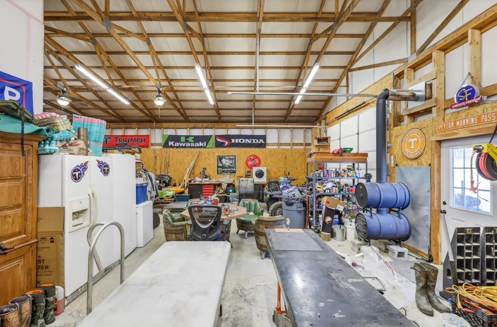 325 Freeman Ln Hartsville, TN 37074