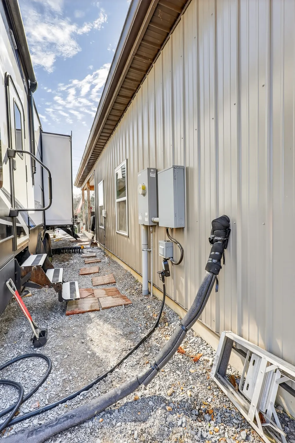 325 Freeman Ln Hartsville, TN 37074