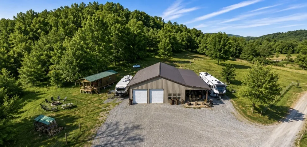 325 Freeman Ln Hartsville, TN 37074