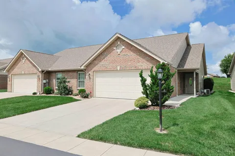 727 Villa Court