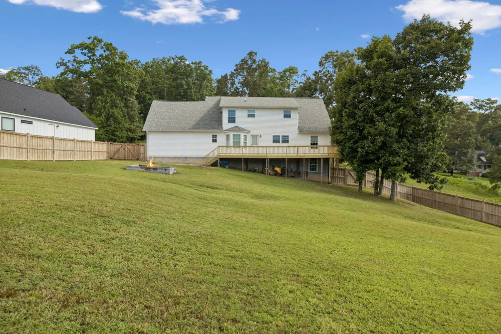 1718 Magnum Lane Soddy Daisy, TN 37379
