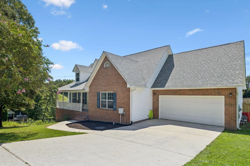 1718 Magnum Lane Soddy Daisy, TN 37379