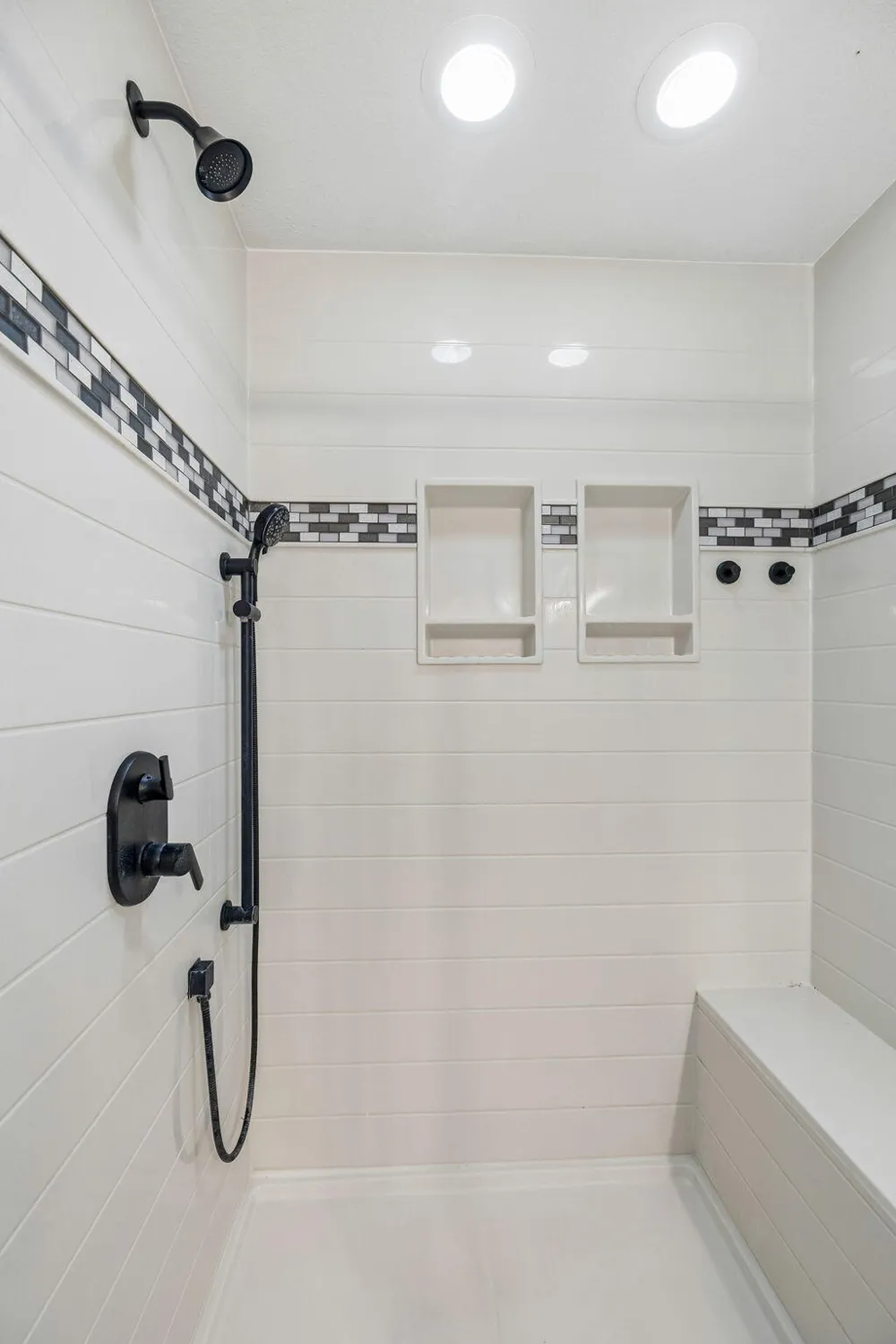 1718 Magnum Lane Soddy Daisy, TN 37379