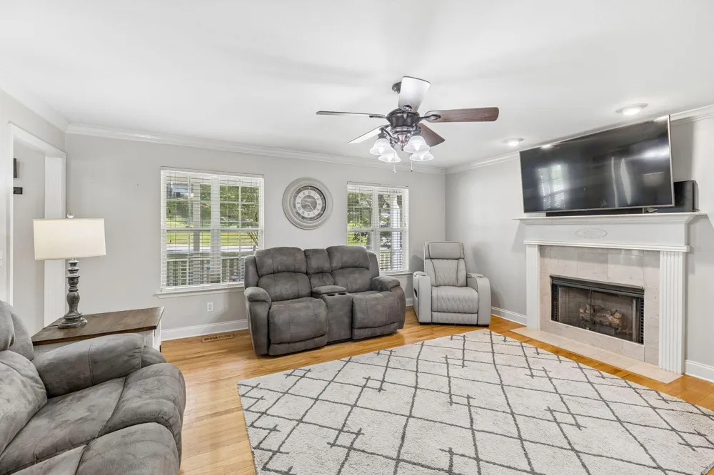 1718 Magnum Lane Soddy Daisy, TN 37379