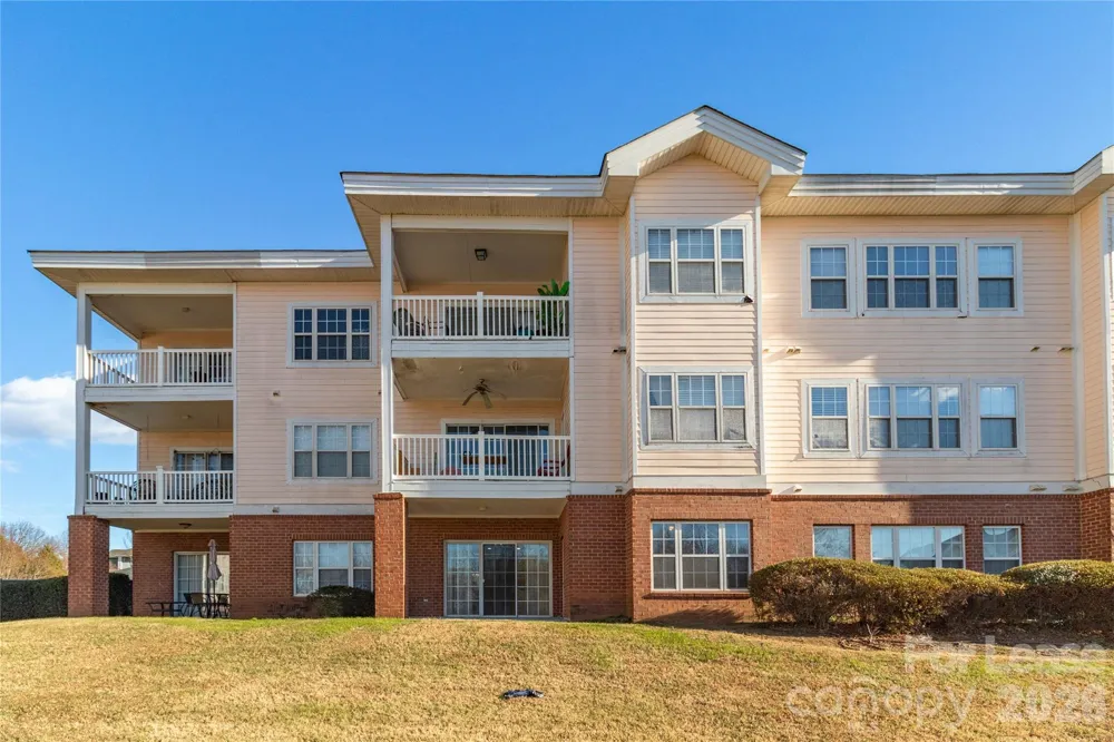 9047 Meadow Vista Road #104 Charlotte, NC 28213