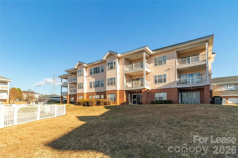 9047 Meadow Vista Road #104 Charlotte, NC 28213
